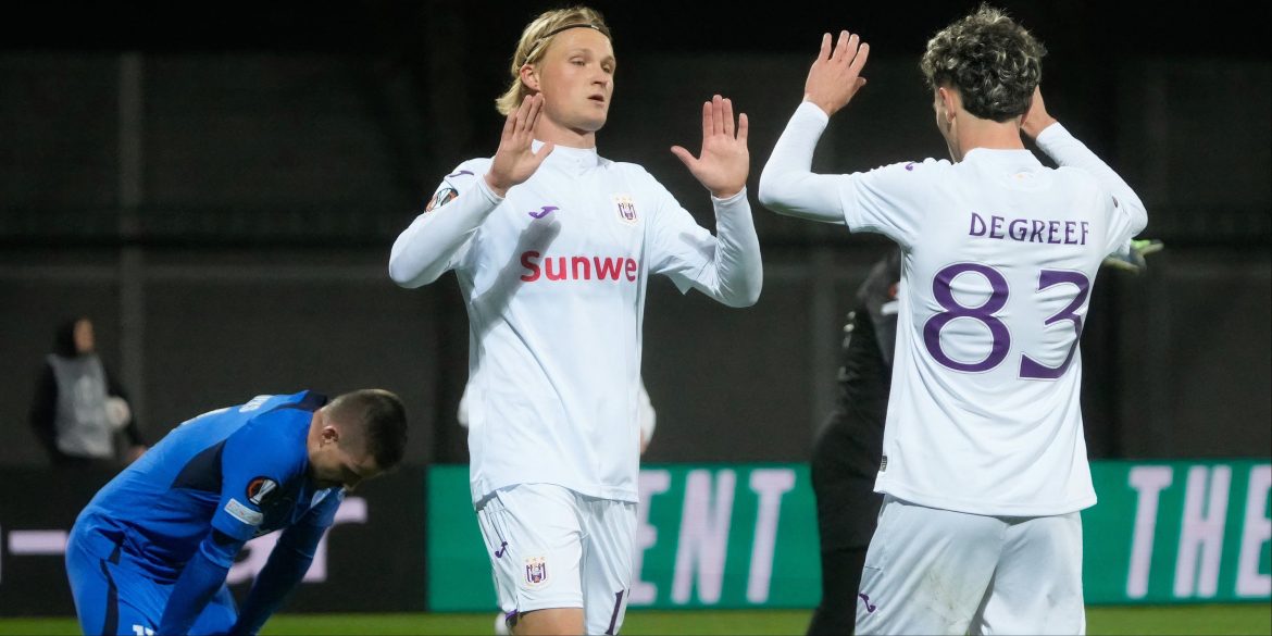He's worth way more than Dolberg: Celtic nearly signed Haaland-esque striker
